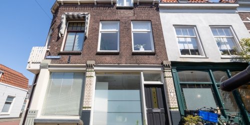 Doelenstraat 1