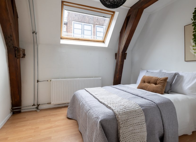 Hoefsteeg 1