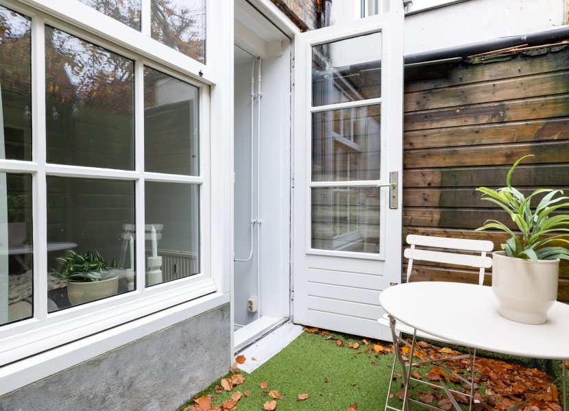 Lange Dwarsstraat 12