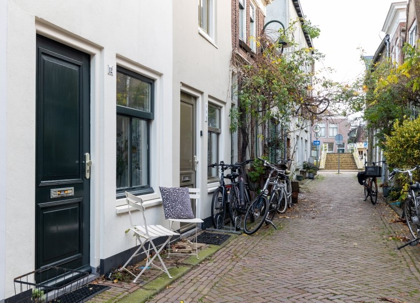 Lange Dwarsstraat 12