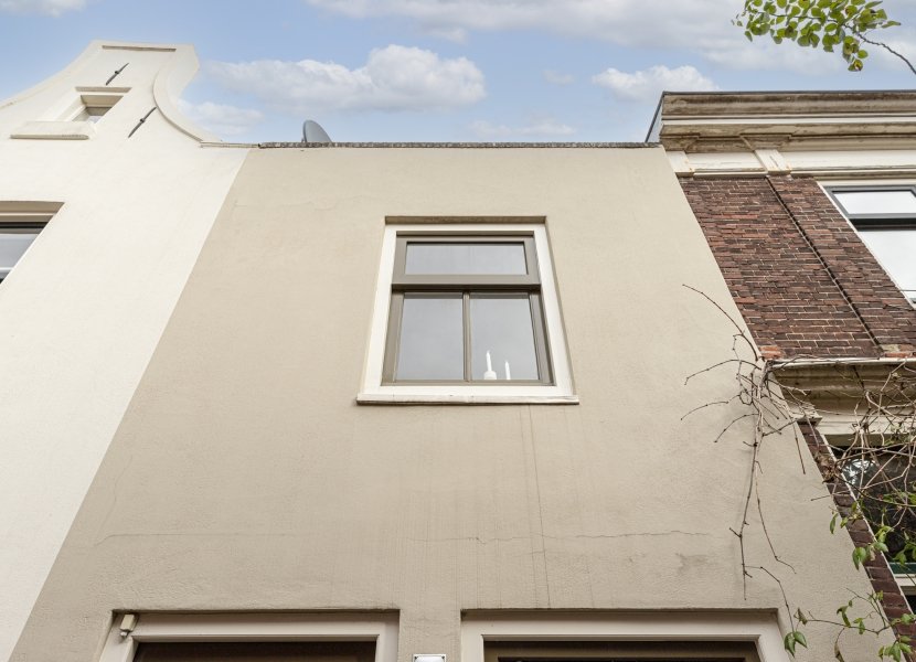 Lange Dwarsstraat 10a