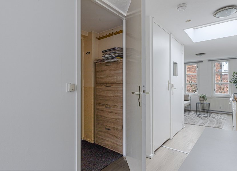 Lange Dwarsstraat 10a