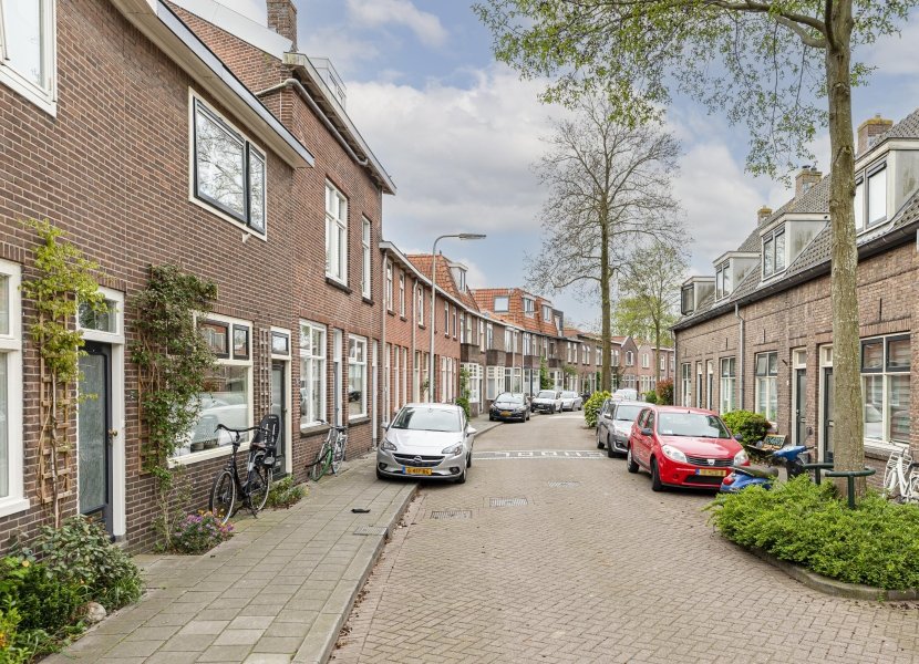 Mr. D.J. van Heusdestraat 36