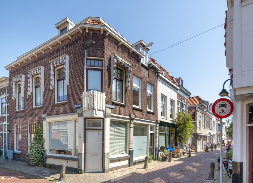 Doelenstraat 1