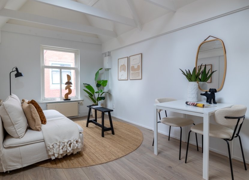 Lange Dwarsstraat 10b
