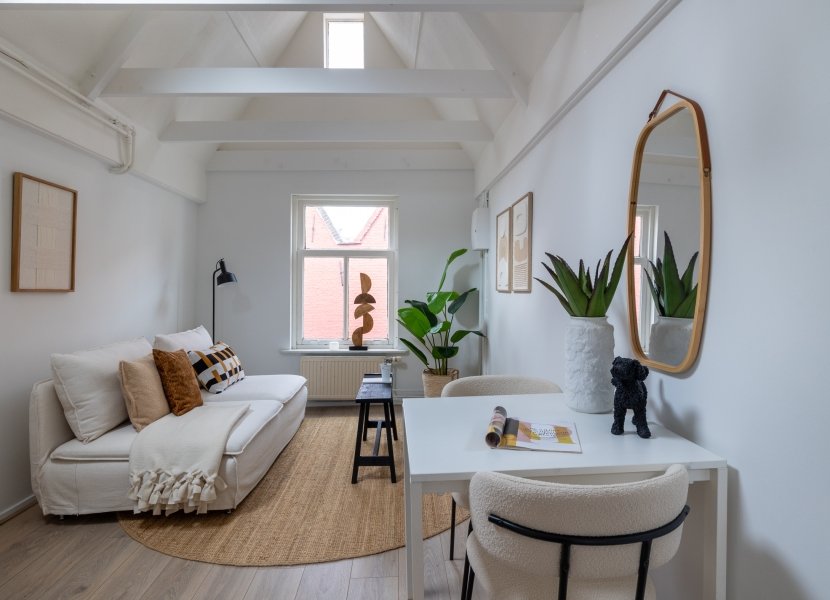 Lange Dwarsstraat 10b
