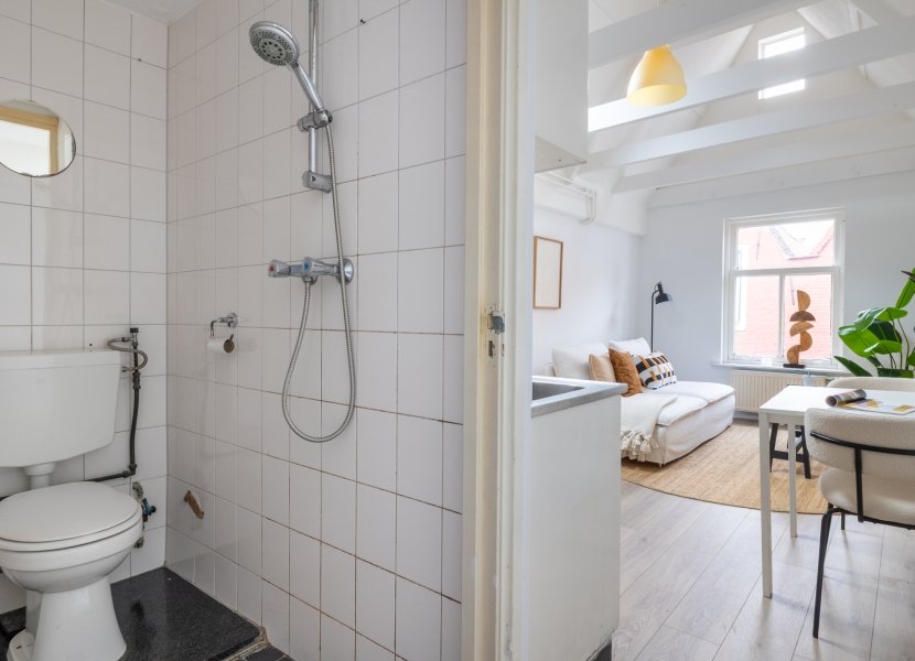 Lange Dwarsstraat 10b