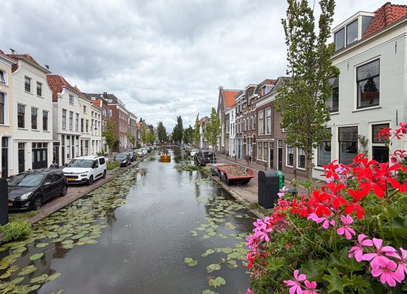 Lange Dwarsstraat 10b