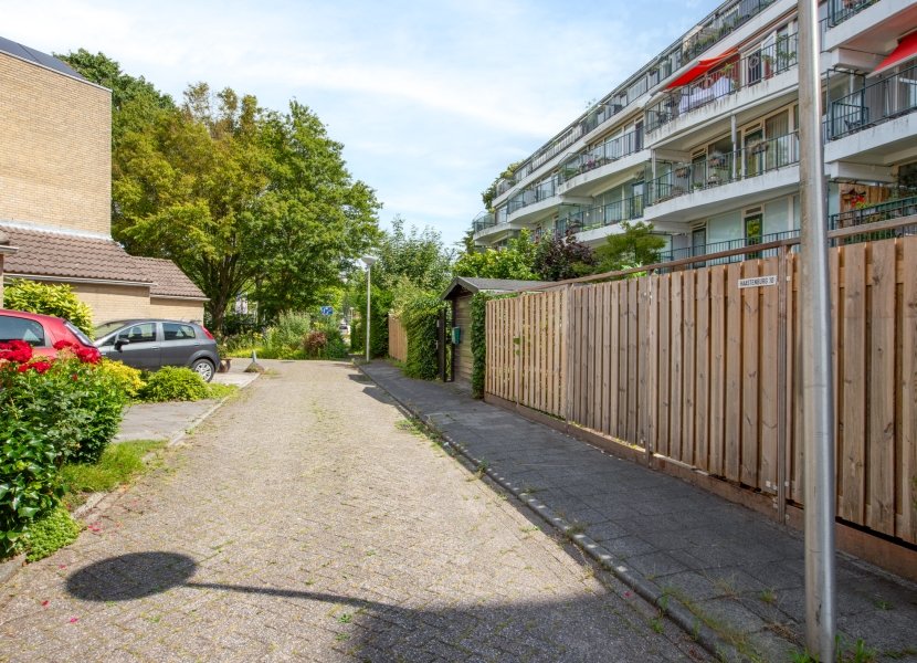 Haastenburg 8