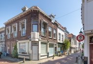 Doelenstraat 1